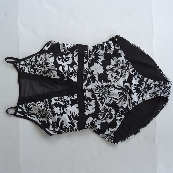 Time and Tru Mesh Floral One Piece Swimsuit XL Black White FLAW 16/18 - Picture 2 of 16